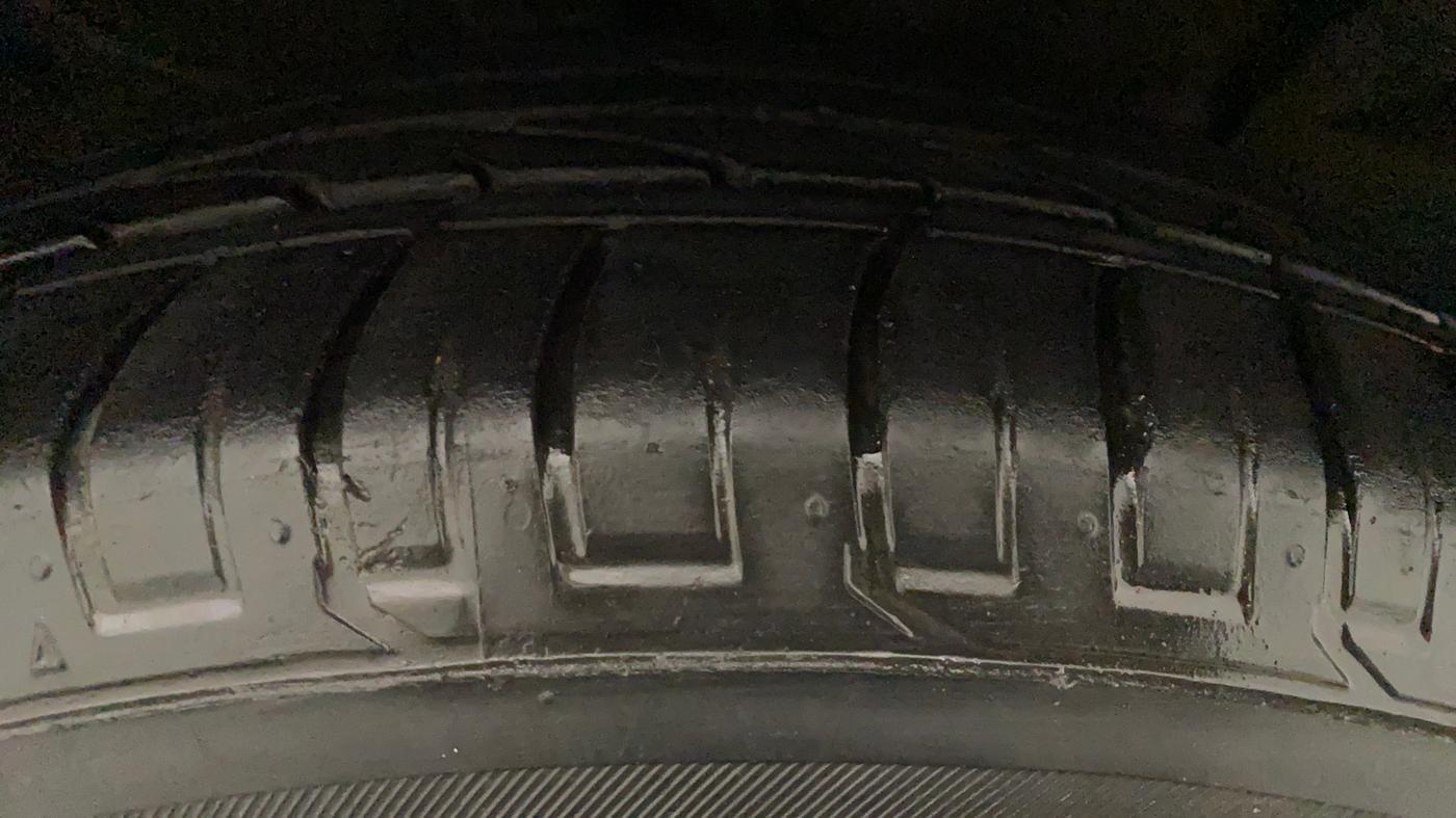 2017 Hyundai Creta SX PLUS AT 1.6 PETROL, Petrol, Automatic, 90,305 km, Right Front Tyre Tread