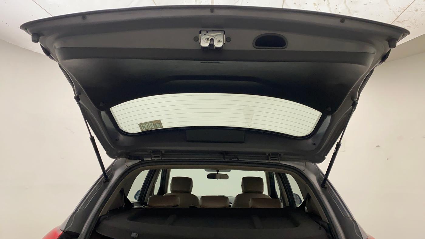 2017 Hyundai Creta SX PLUS AT 1.6 PETROL, Petrol, Automatic, 90,305 km, Boot Door Open