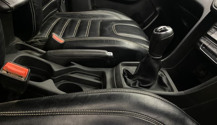 2021 Maruti Vitara Brezza VXI, CNG, Manual, 96,867 km, Gear Lever