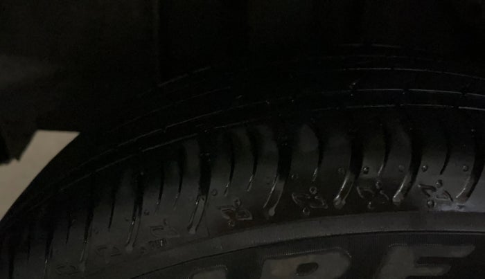 2025 Nissan MAGNITE N-Connecta B4D 1.0 Petrol MT, Petrol, Manual, 2,786 km, Right Rear Tyre Tread