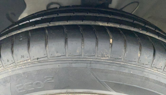 2020 Hyundai NEW SANTRO ERA 1.1, Petrol, Manual, 5,673 km, Left Front Tyre Tread