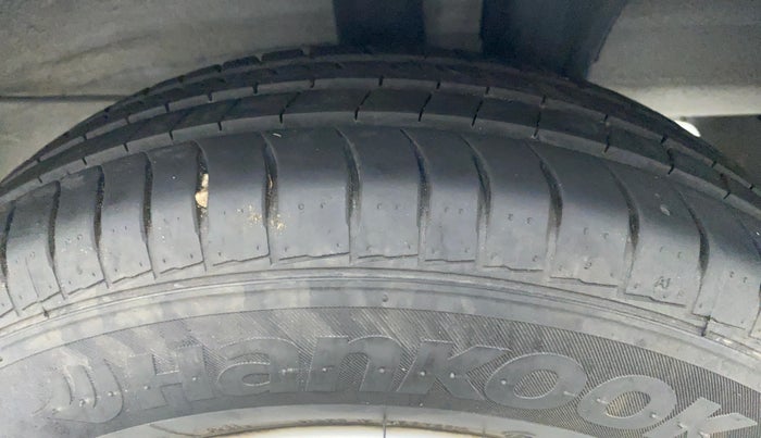 2020 Hyundai NEW SANTRO ERA 1.1, Petrol, Manual, 5,673 km, Left Rear Tyre Tread