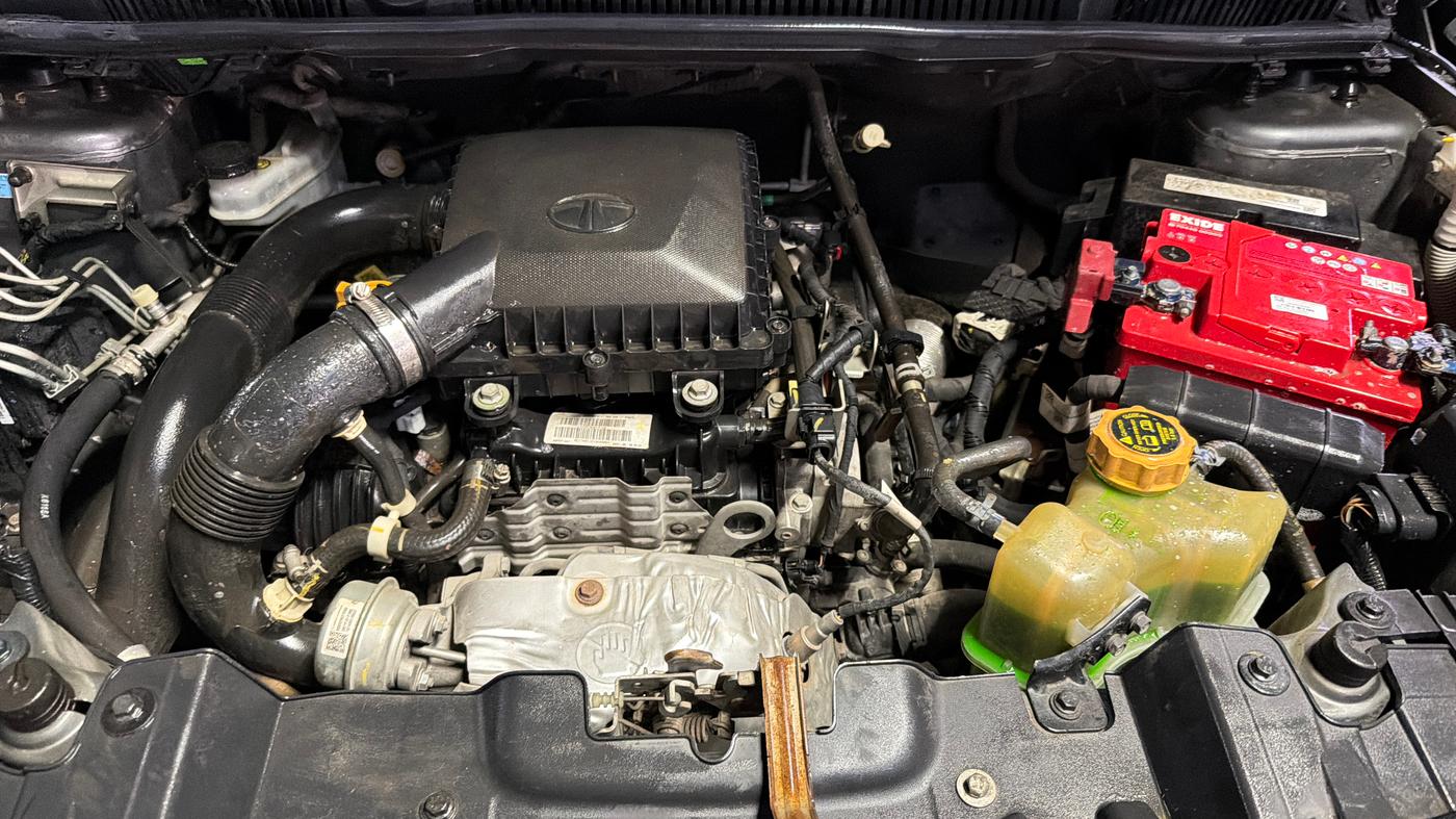 2021 Tata NEXON XMA PETROL, Petrol, Automatic, 67,984 km, Engine View