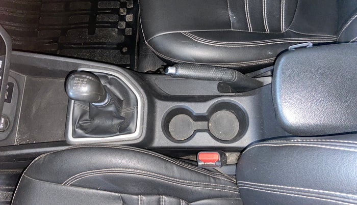 2017 Hyundai Creta SX PLUS 1.6 PETROL, Petrol, Manual, 76,961 km, Gear Lever