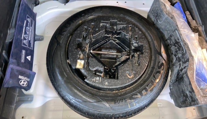 2017 Hyundai Creta SX PLUS 1.6 PETROL, Petrol, Manual, 76,961 km, Spare Tyre