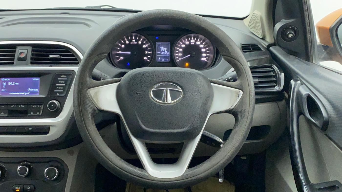 2016 Tata Tiago XT 1.2 REVOTRON, Petrol, Manual, 60,959 km, Steering Wheel Close Up