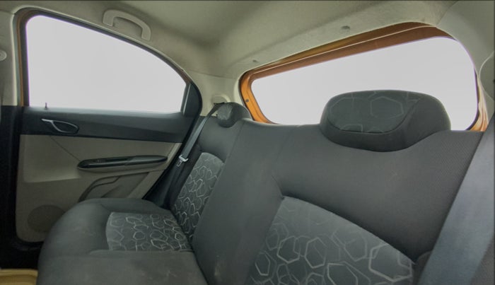 2016 Tata Tiago XT 1.2 REVOTRON, Petrol, Manual, 60,959 km, Right Side Rear Door Cabin