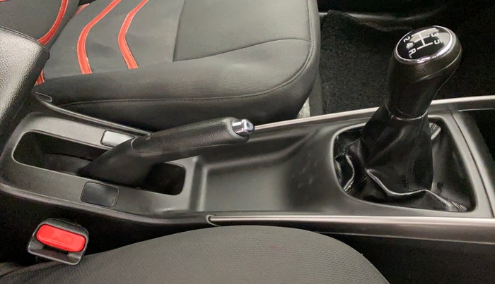 2019 Maruti Baleno ZETA 1.2 K12, Petrol, Manual, 45,482 km, Gear Lever