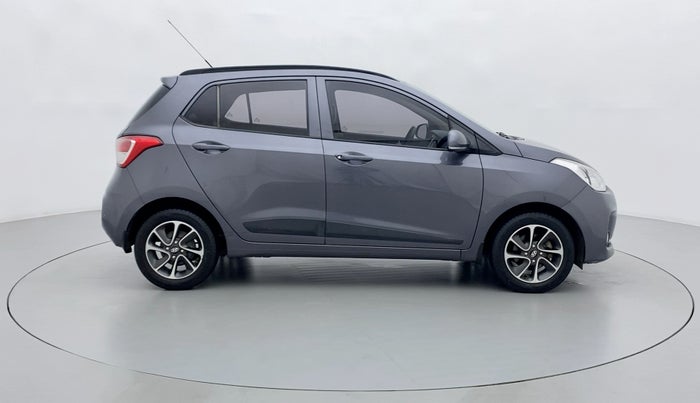 2017 Hyundai Grand i10 SPORTZ (O) 1.2 AT VTVT, Petrol, Automatic, 42,152 km, Right Side View