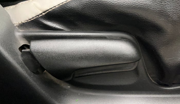 2014 Maruti Swift VXI, Petrol, Manual, 62,348 km, Driver Side Adjustment Panel