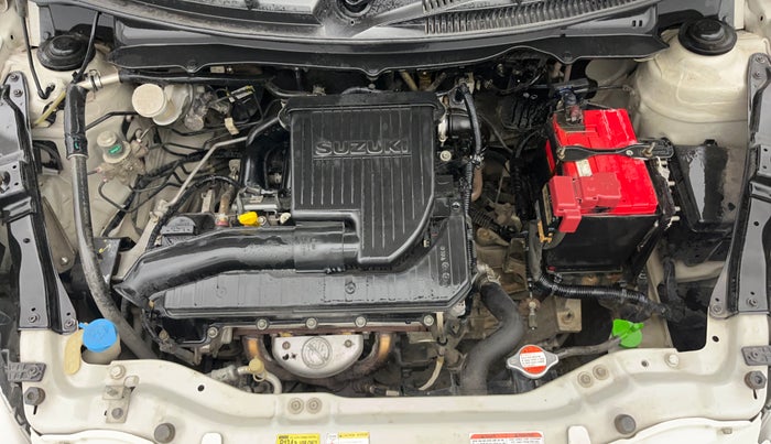 2014 Maruti Swift VXI, Petrol, Manual, 62,348 km, Engine View