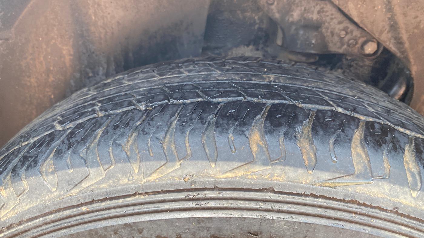 2020 Tata Harrier XZA 2.0L, Diesel, Automatic, 1,34,949 km, Right Rear Tyre Tread