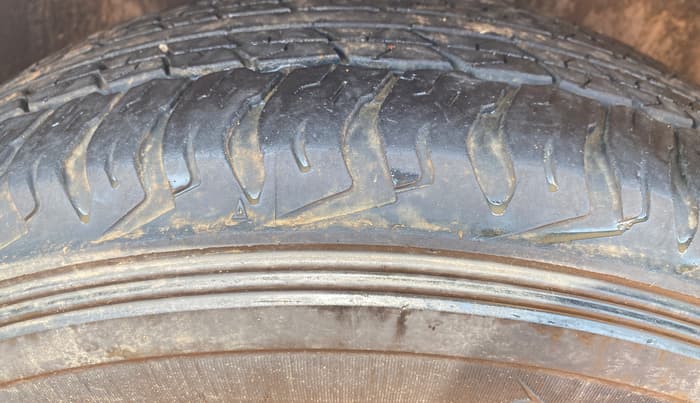 2020 Tata Harrier XZA 2.0L, Diesel, Automatic, 1,34,949 km, Right Front Tyre Tread