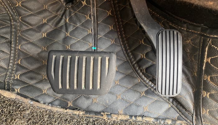 2020 Tata Harrier XZA 2.0L, Diesel, Automatic, 1,34,949 km, Pedals