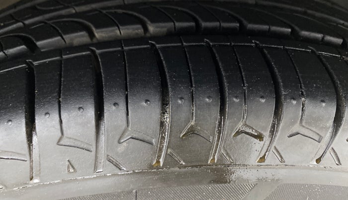 2019 Hyundai NEW SANTRO SPORTZ AMT, Petrol, Automatic, 91,631 km, Right Front Tyre Tread