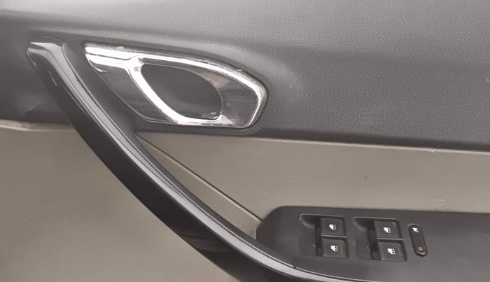 2016 Tata Tiago XZ PETROL, Petrol, Manual, 53,830 km, Driver Side Door Panels Control