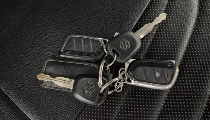 2019 Maruti Swift LXI, Petrol, Manual, 44,283 km, Key Close Up
