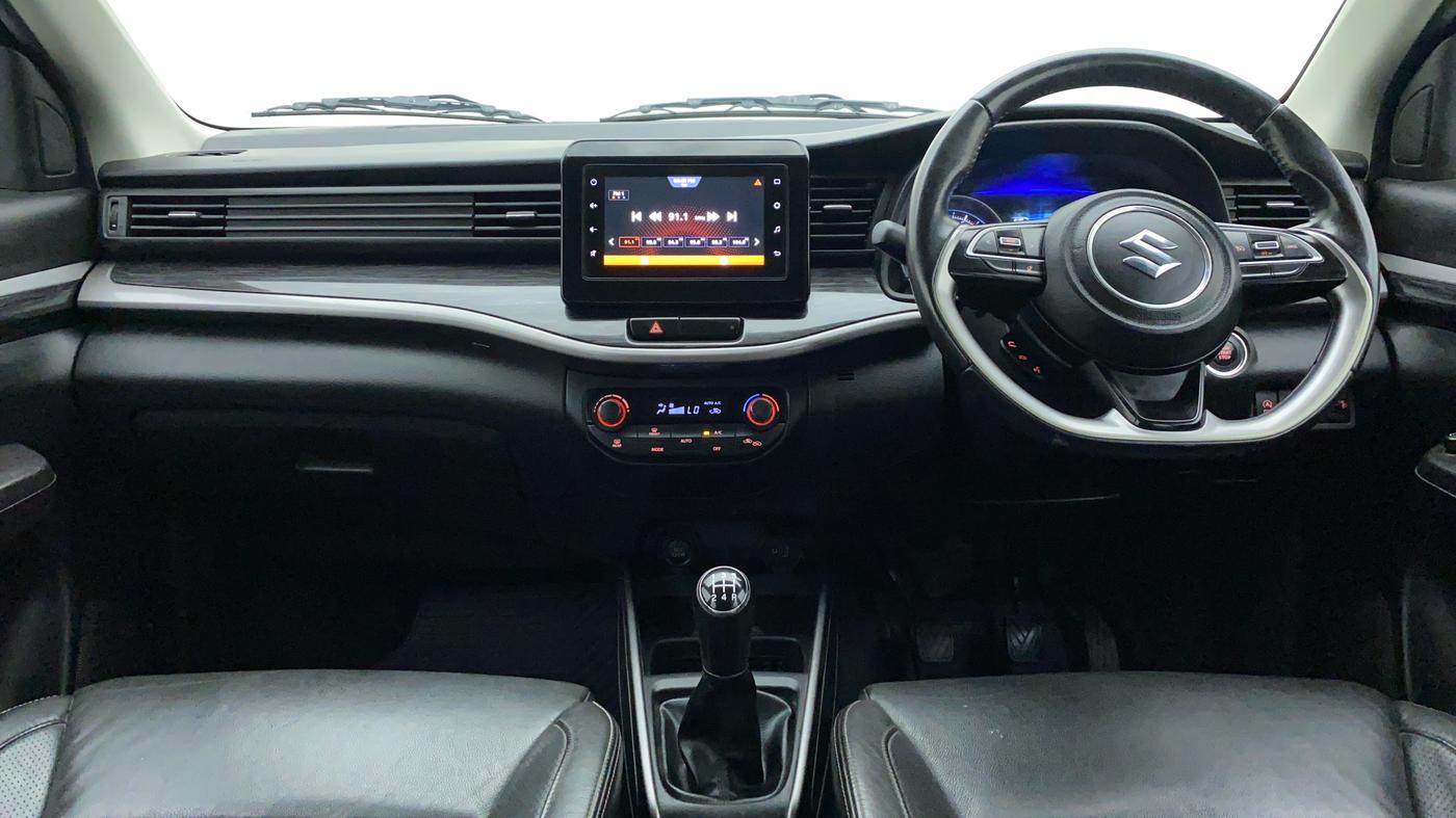 2019 Maruti XL6 ALPHA SHVS  MT, Petrol, Manual, 82,057 km, Dashboard
