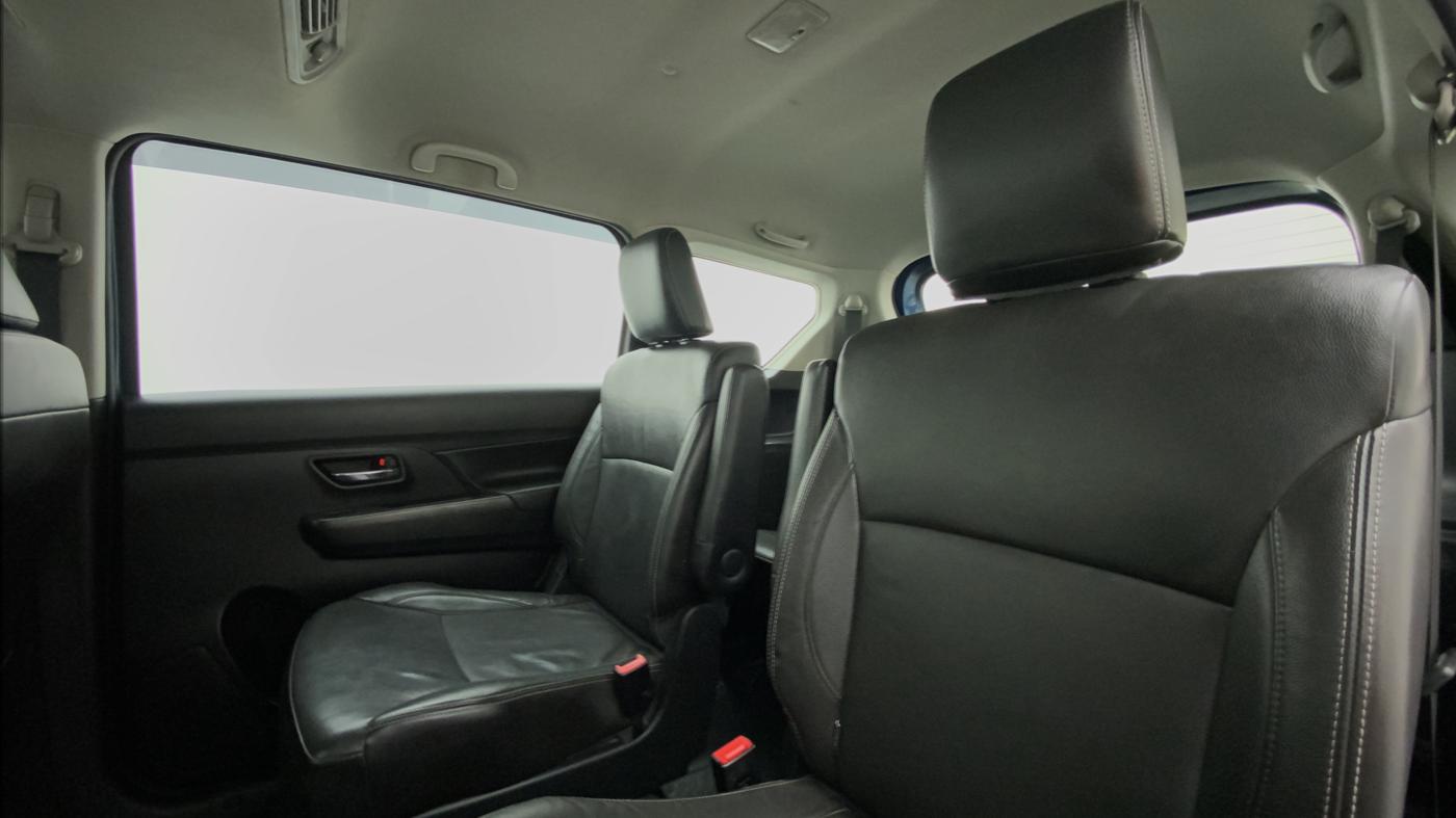 2019 Maruti XL6 ALPHA SHVS  MT, Petrol, Manual, 82,057 km, Right Side Rear Door Cabin
