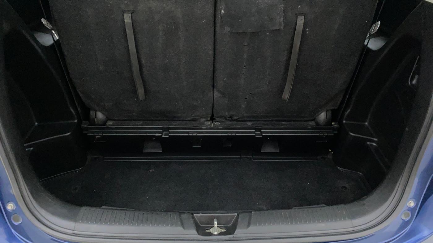 2019 Maruti XL6 ALPHA SHVS  MT, Petrol, Manual, 82,057 km, Boot Inside