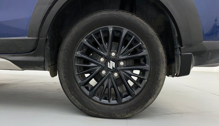 2019 Maruti XL6 ALPHA SHVS  MT, Petrol, Manual, 82,057 km, Left Rear Wheel