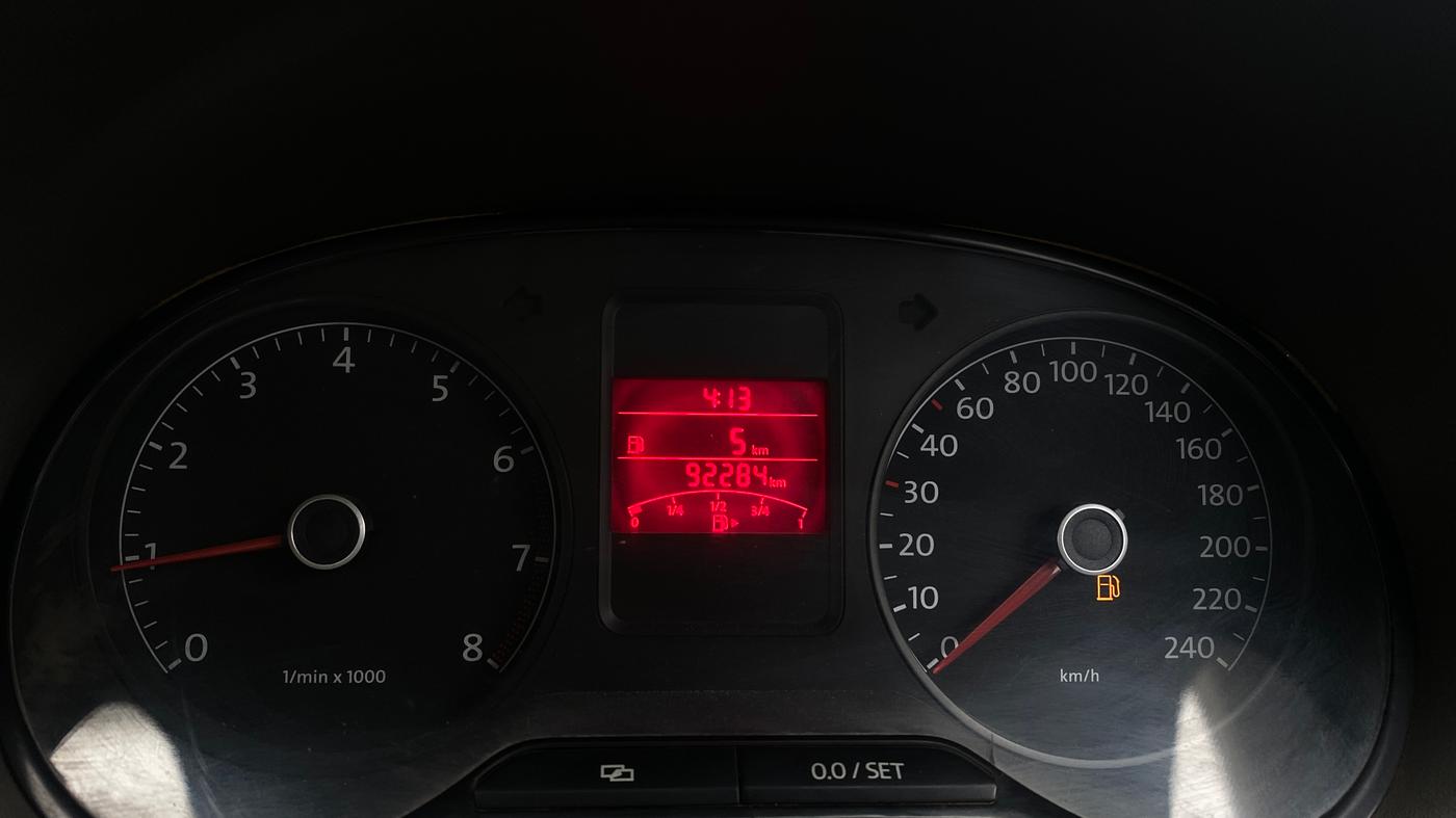 2013 Volkswagen Vento HIGHLINE 1.6 MPI, Petrol, Manual, 92,279 km, Odometer Image