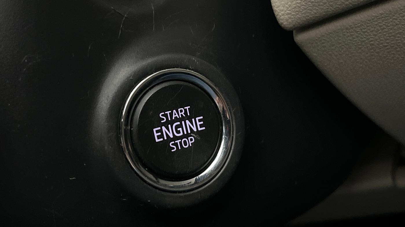 2022 Skoda SLAVIA AMBITION 1.0L TSI AT, Petrol, Automatic, 51,543 km, Keyless Start/ Stop Button