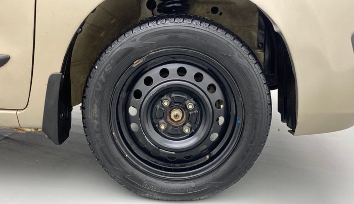 2013 Maruti Wagon R 1.0 VXI, Petrol, Manual, 32,712 km, Right Front Wheel