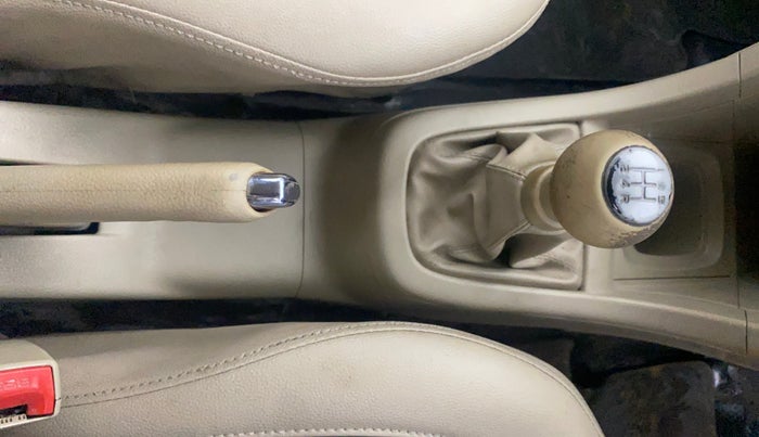 2013 Maruti Swift Dzire VXI, Petrol, Manual, 68,628 km, Gear Lever
