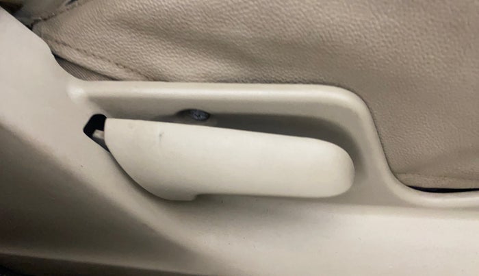 2013 Maruti Swift Dzire VXI, Petrol, Manual, 68,628 km, Driver Side Adjustment Panel