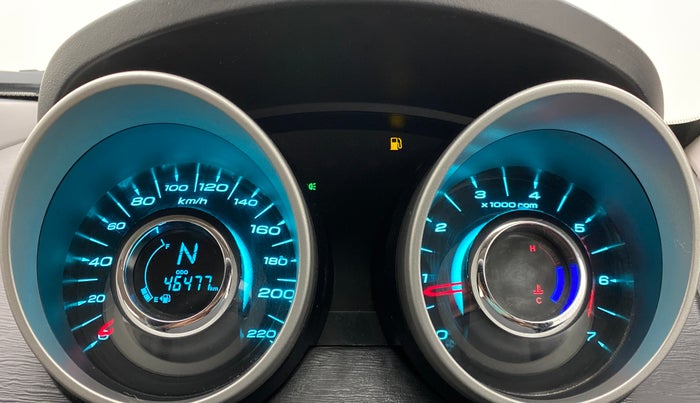 2016 Mahindra XUV500 W6 4X2, Diesel, Manual, 46,515 km, Odometer Image