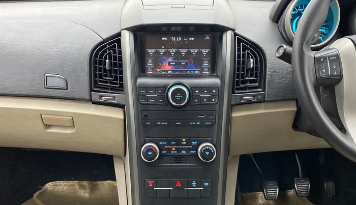 2016 Mahindra XUV500 W6 4X2, Diesel, Manual, 46,515 km, Air Conditioner