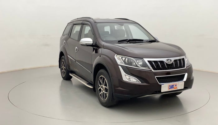 2016 Mahindra XUV500 W6 4X2, Diesel, Manual, 46,515 km, Right Front Diagonal