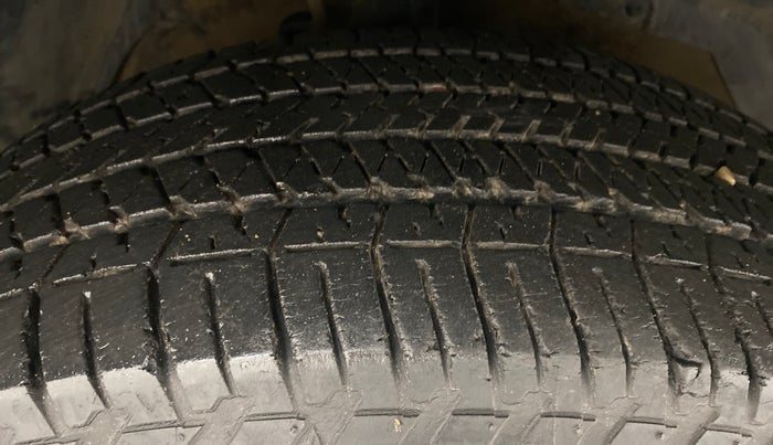 2016 Mahindra XUV500 W6 4X2, Diesel, Manual, 46,515 km, Right Front Tyre Tread