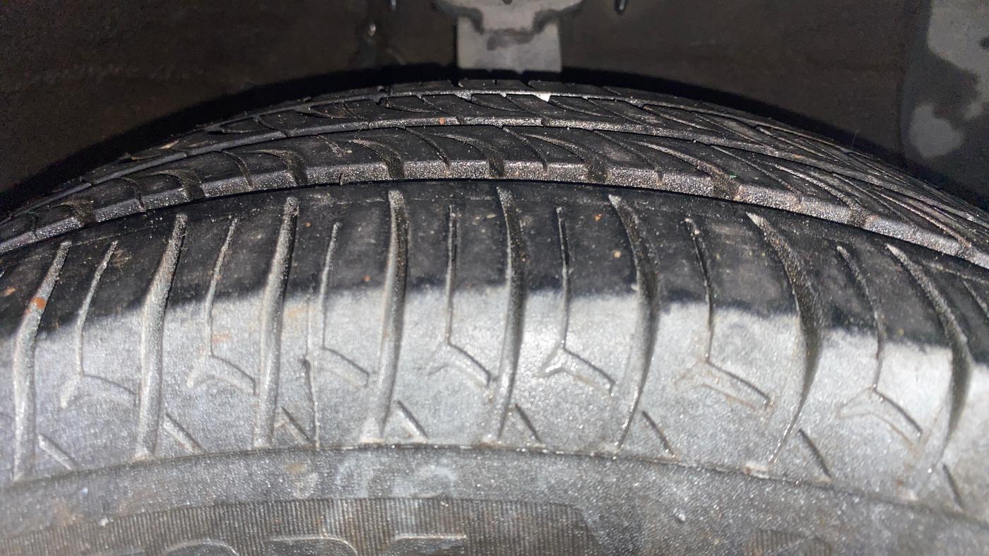 2016 Hyundai Grand i10 ASTA AT 1.2 KAPPA VTVT, Petrol, Automatic, 78,377 km, Right Front Tyre Tread