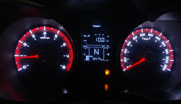 2022 Mahindra XUV300 W6 1.2 PETROL, Petrol, Manual, 19,471 km, Odometer Image