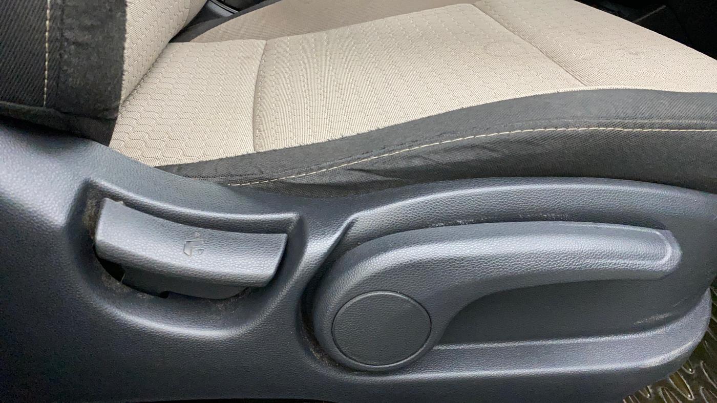 2017 Hyundai Elite i20 ASTA 1.2 (O), Petrol, Manual, 36,139 km, Driver Side Adjustment Panel