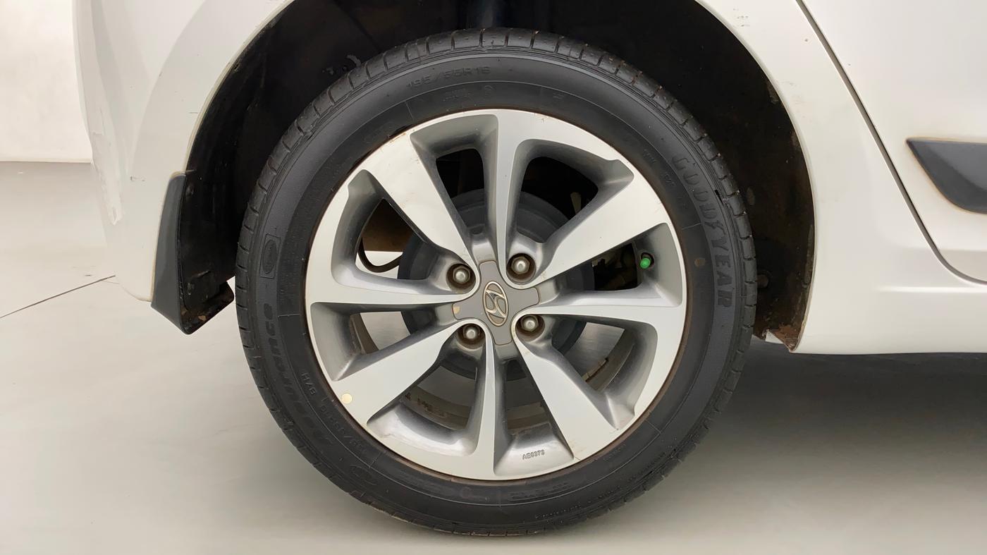 2017 Hyundai Elite i20 ASTA 1.2 (O), Petrol, Manual, 36,139 km, Right Rear Wheel