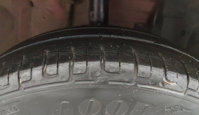 2014 Datsun Go T, Petrol, Manual, 56,582 km, Right Front Tyre Tread