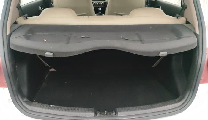 2017 Hyundai Grand i10 SPORTZ (O) 1.2 KAPPA VTVT, Petrol, Manual, 33,160 km, Boot Inside