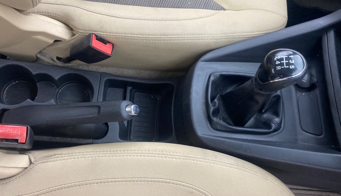 2018 Ford Figo Aspire TITANIUM 1.2 PETROL, Petrol, Manual, 67,236 km, Gear Lever