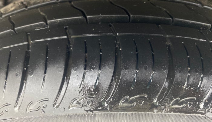 2018 Ford Figo Aspire TITANIUM 1.2 PETROL, Petrol, Manual, 67,236 km, Left Rear Tyre Tread