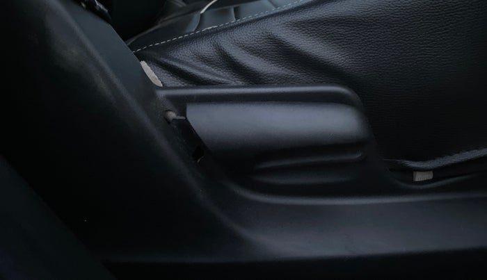 2017 Maruti Swift VXI, Petrol, Manual, 26,489 km, Driver Side Adjustment Panel