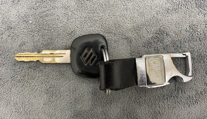 2018 Maruti Eeco 5 STR WITH A/C+HTR CNG, CNG, Manual, 1,02,874 km, Key Close Up