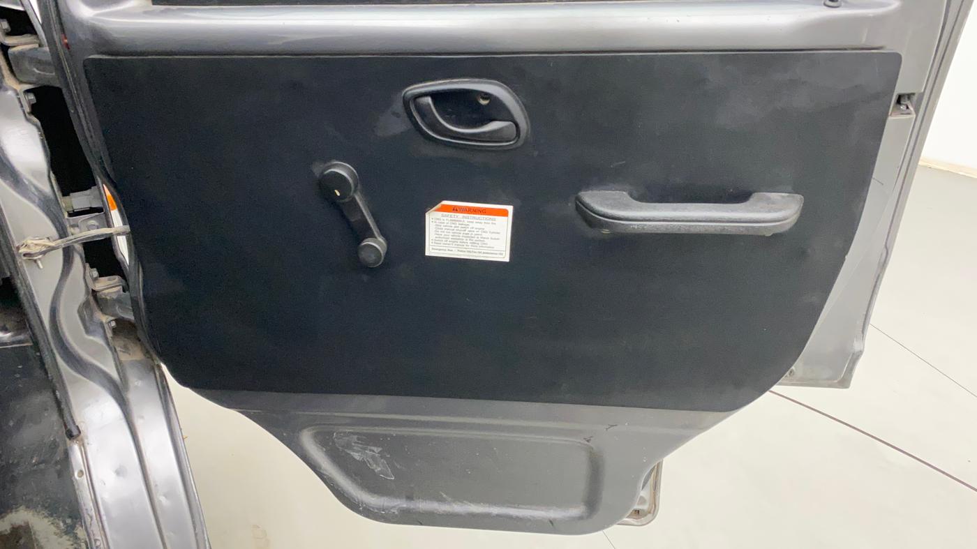 2018 Maruti Eeco 5 STR WITH A/C+HTR CNG, CNG, Manual, 1,02,874 km, Driver Side Door Panels Control