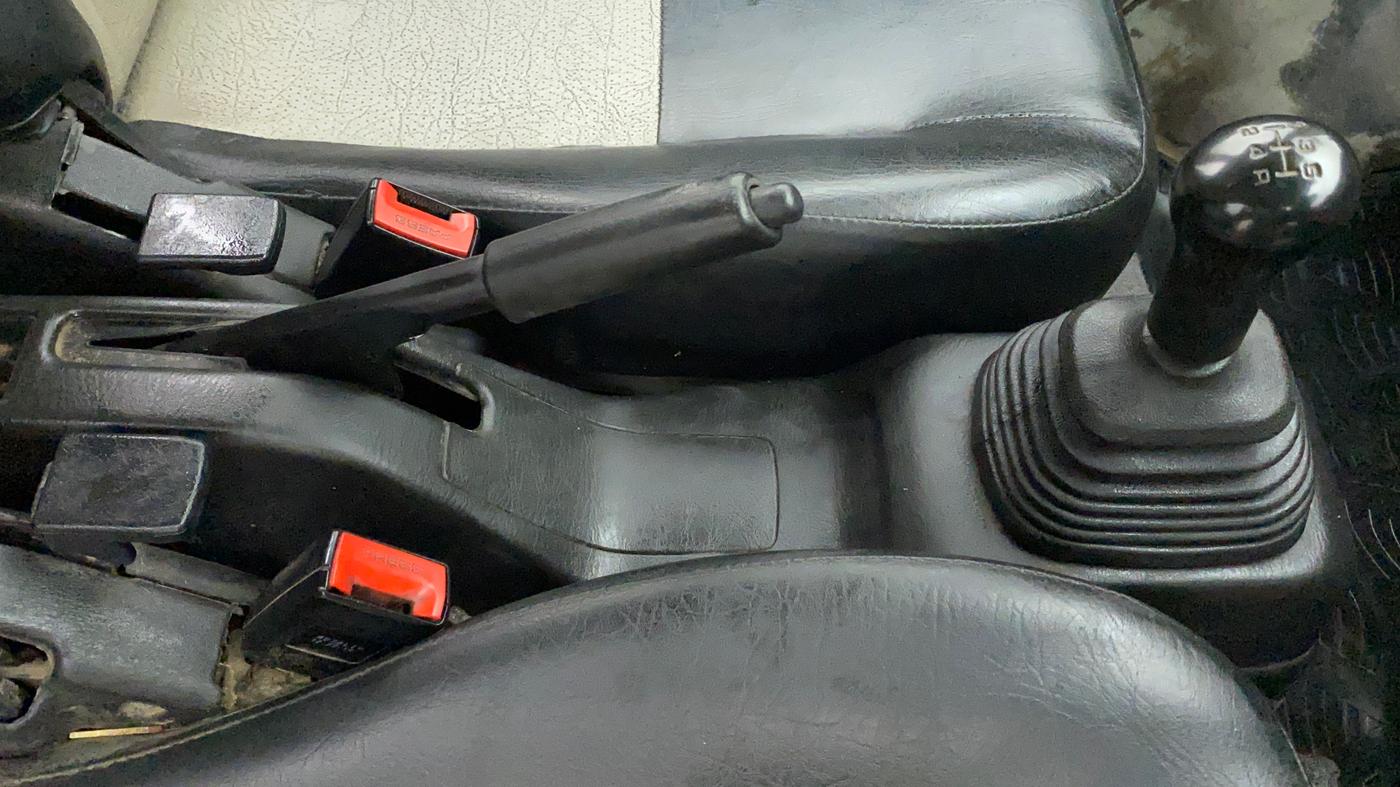 2018 Maruti Eeco 5 STR WITH A/C+HTR CNG, CNG, Manual, 1,02,874 km, Gear Lever