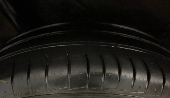 2019 Hyundai VENUE S 1.0 TURBO DCT, Petrol, Automatic, 42,699 km, Right Rear Tyre Tread