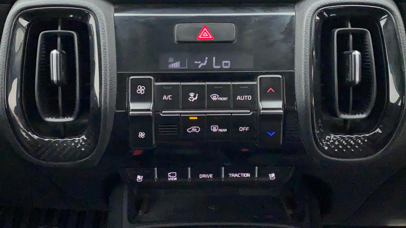 2020 KIA SONET GTX PLUS 1.5 AT, Diesel, Automatic, 36,280 km, Automatic Climate Control