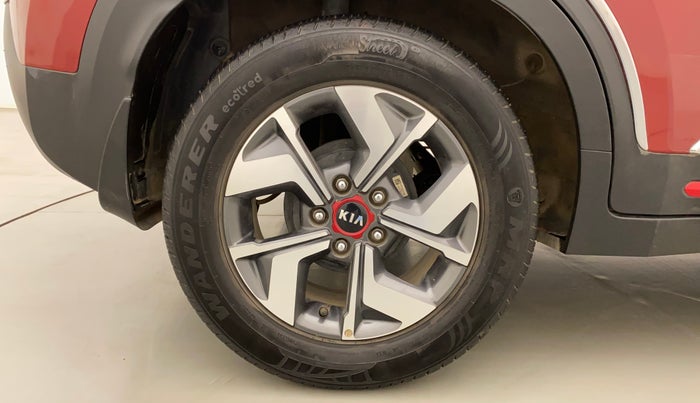 2020 KIA SONET GTX PLUS 1.5 AT, Diesel, Automatic, 36,280 km, Right Rear Wheel