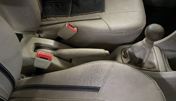 2015 Maruti Swift Dzire LXI (O), Petrol, Manual, 80,101 km, Gear Lever